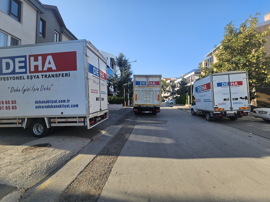 Küçük Nakliye Aracı